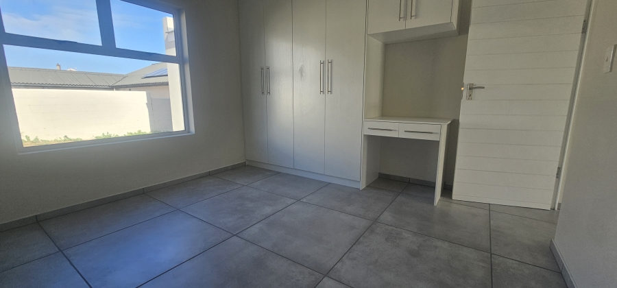 4 Bedroom Property for Sale in Myburgh Park Western Cape